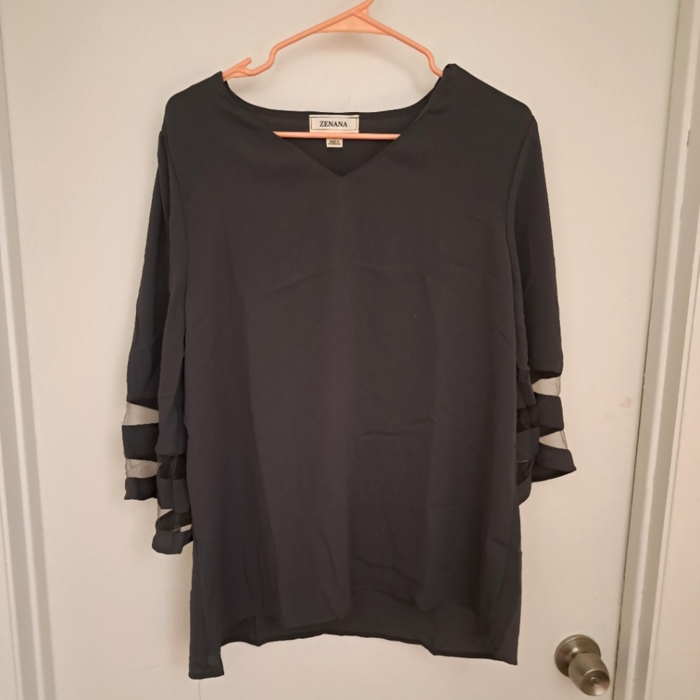 Adorable Zenana Top NWOT
